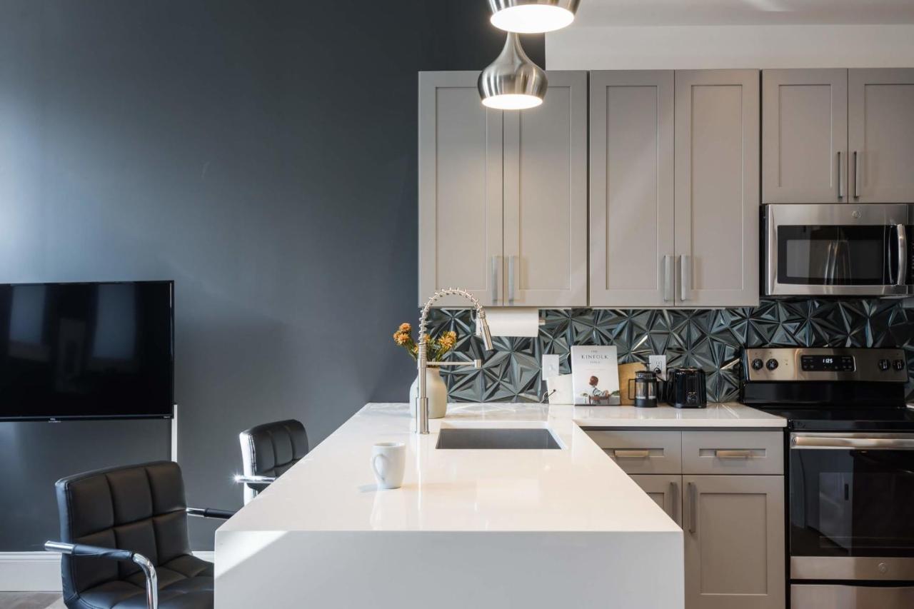 Revived Lf Square 1Br With Rooftop By Zencity Saint Louis Luaran gambar